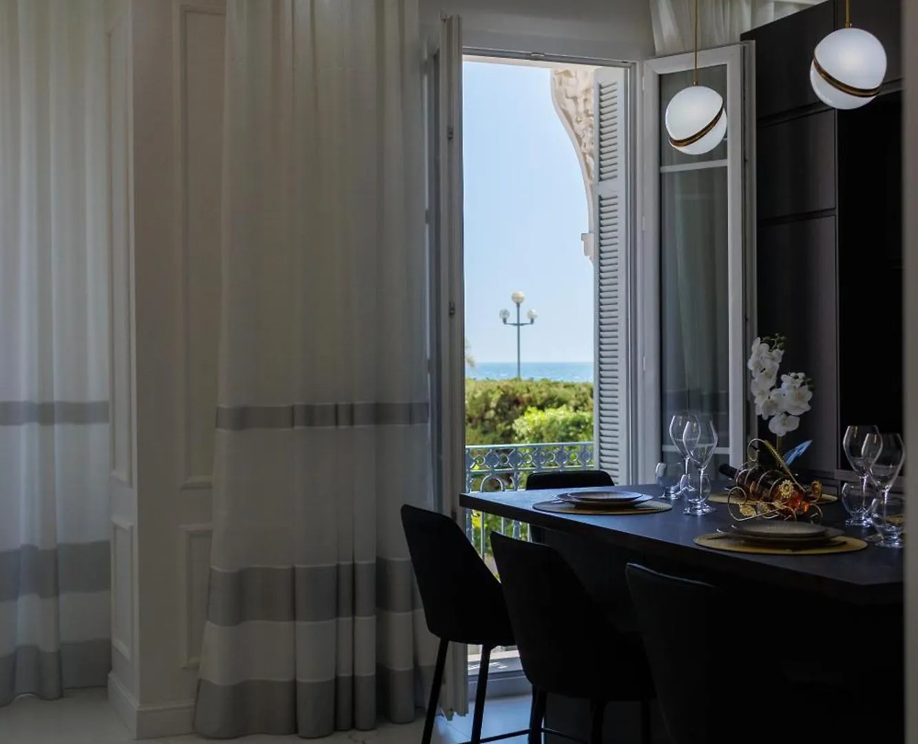 Appartement 3 Pieces Nice Promenade 0*,  France